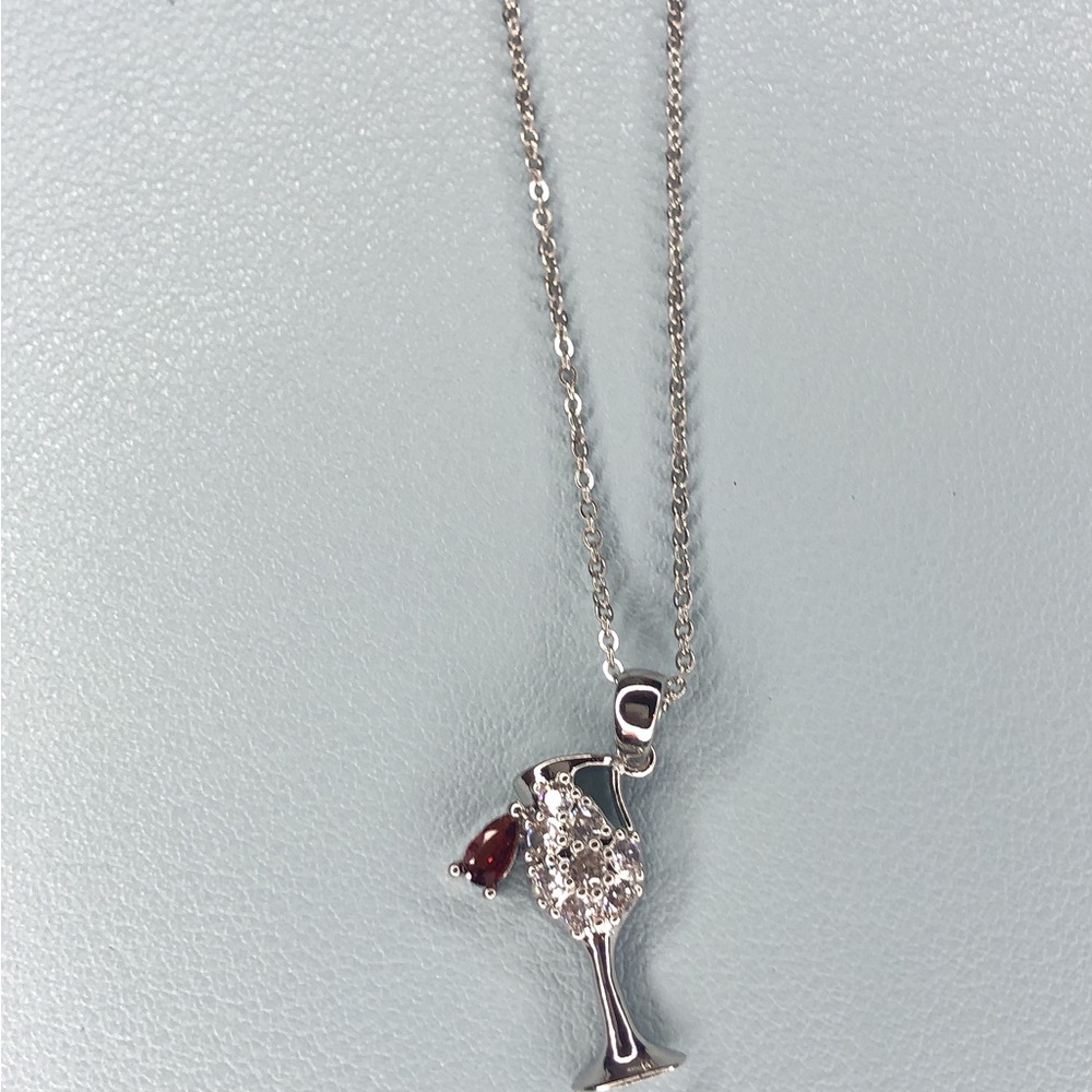 💕 Elegant Wine Glass Zircon Pendant Necklace - Picture 7 of 7